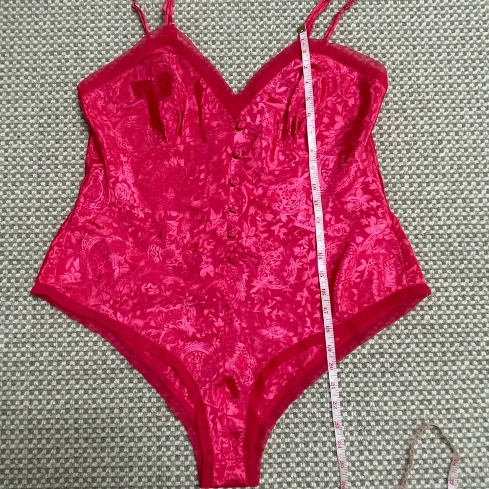 90’s Vintage Victoria Secret Silk Teddy